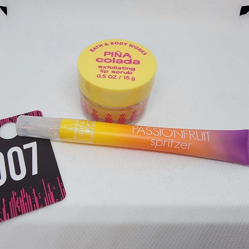 Bath and Body Works Pina Colada lip Scrub & Passionfruit Spritzer